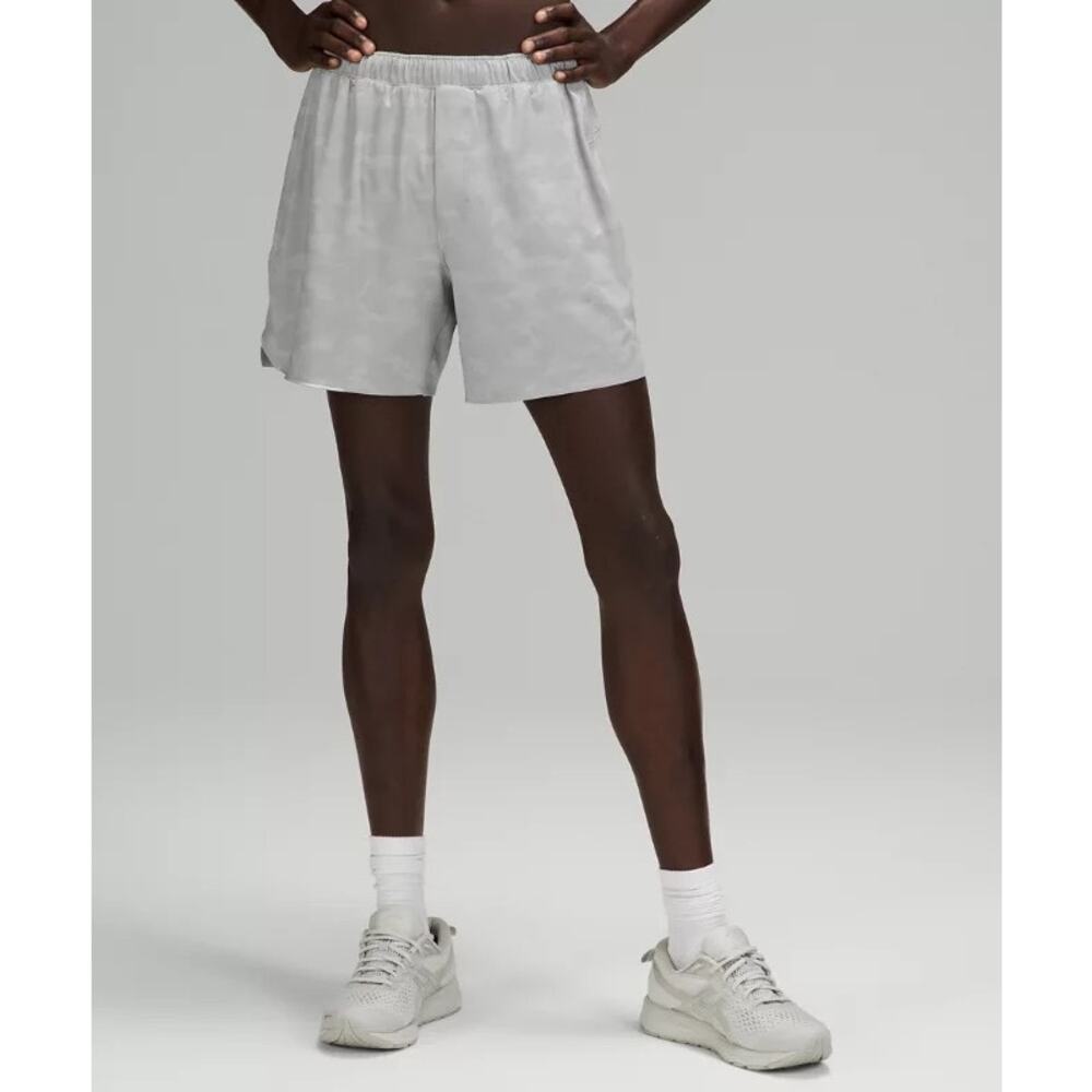 Lululemon Men’s Surge 6” Lined Gray Athletic Sportswear Stretch Gym Shorts M